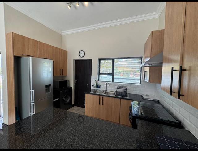 1 BEDROOM PROPERTY TO RENT IN MIDLANDS ESTATE